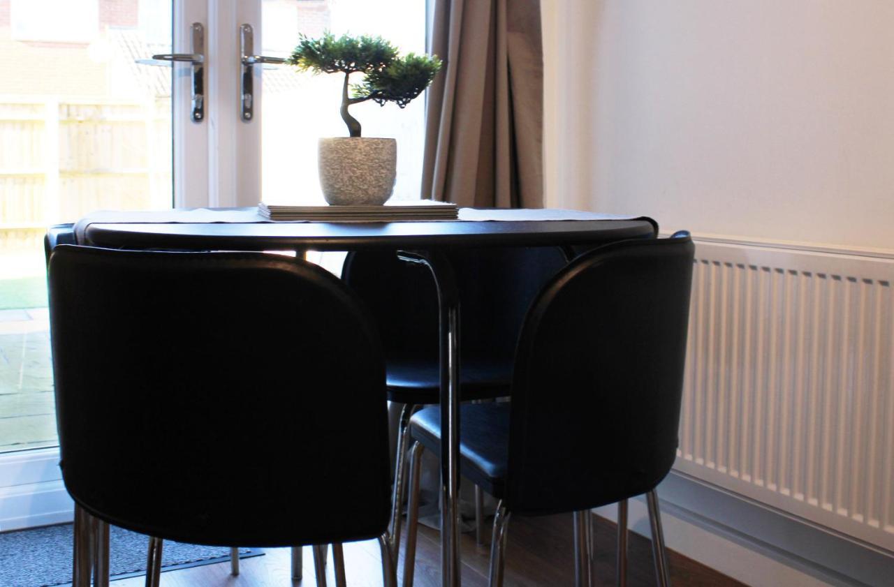 Abingdon - Private Flat With Garden & Parking 06アパートメント エクステリア 写真